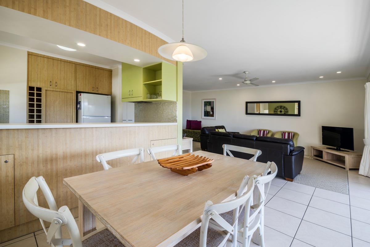 סנשיין ביץ' Sunseeker Holiday Apartments מראה חיצוני תמונה